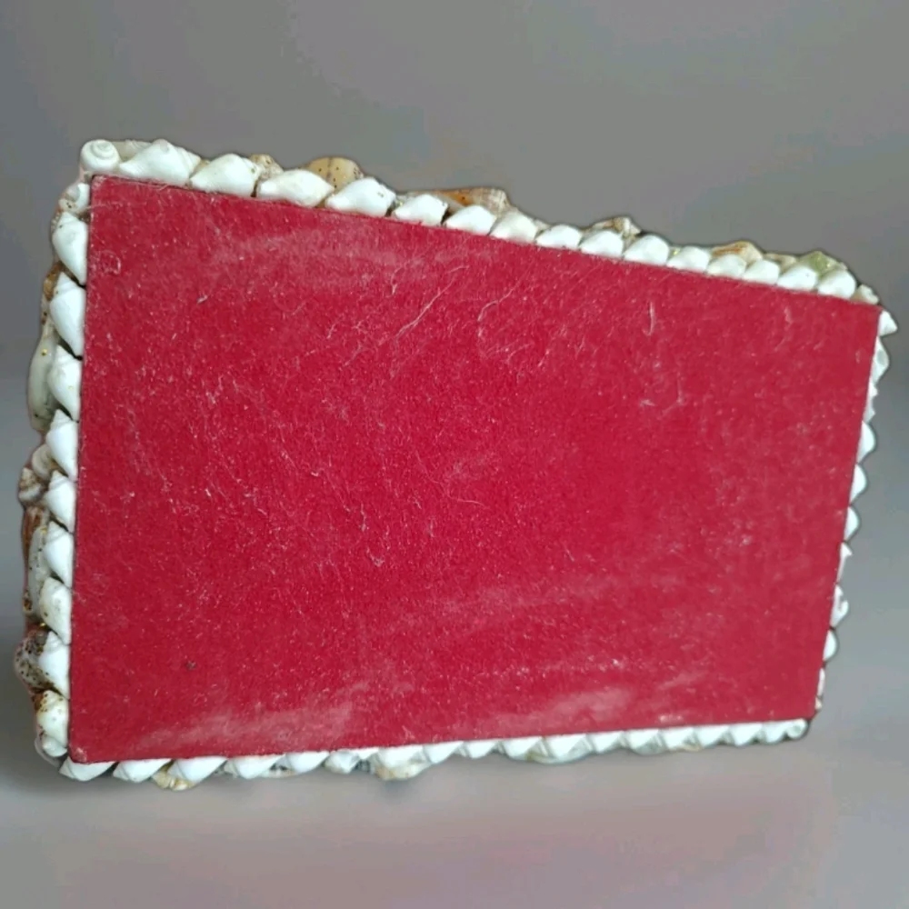Vtg Sailor’s Glittery Valentine Shell Art Jewelry Trinket Box Red Lining/Bottom